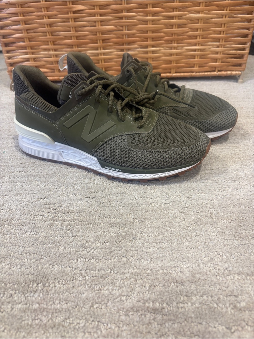 NWOT New Balance Men's Olive Green Mesh Trainer Sneakers